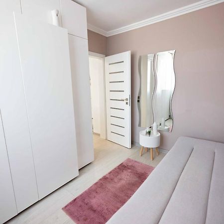 Joyful Apartment Timisoara Exterior photo